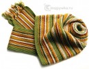 вязаная полосатая шапка ручной работы зеленая и шарф